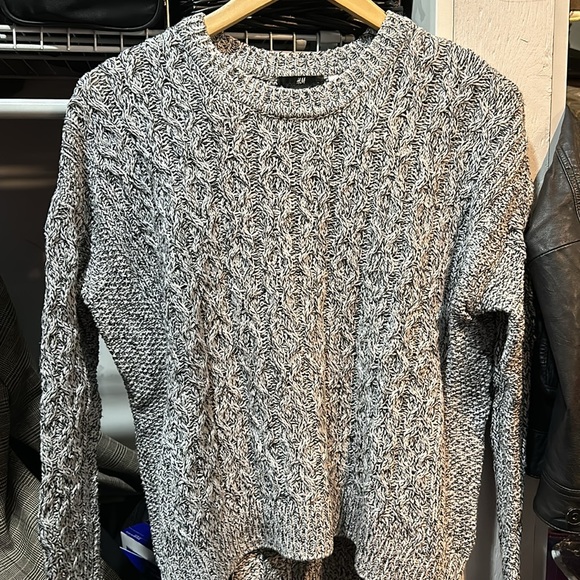 H&M - Picture 2 of 2